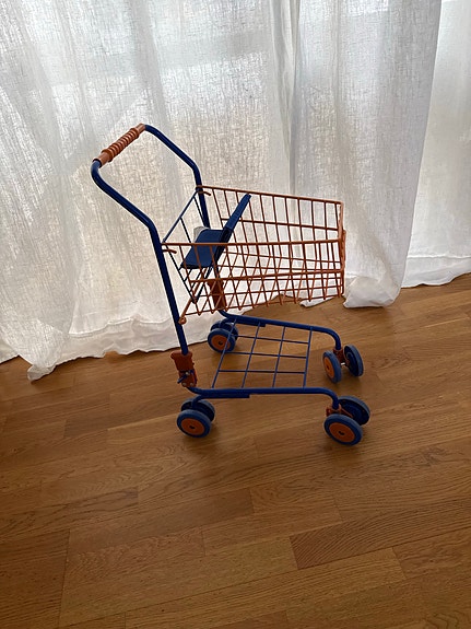 Product image 1 of 3