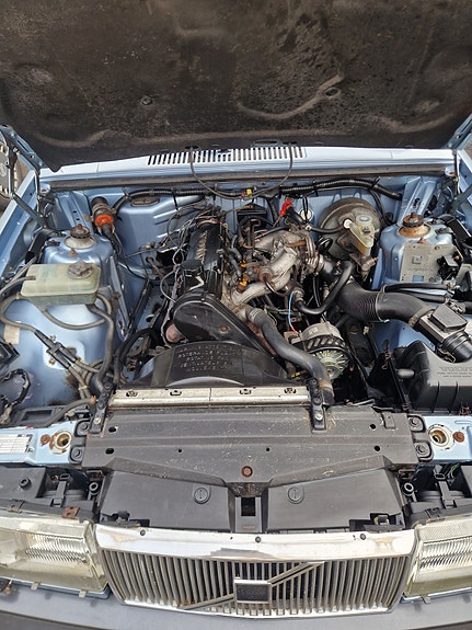 Volvo 940 3 of 9
