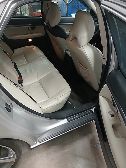 Volvo S80 5 of 5