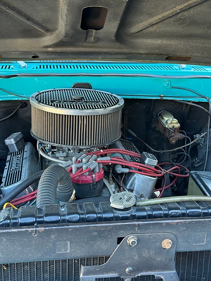 Ford F-100 5 of 7