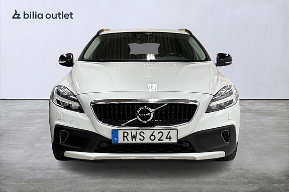 Volvo V40 Cross Country 3 of 25