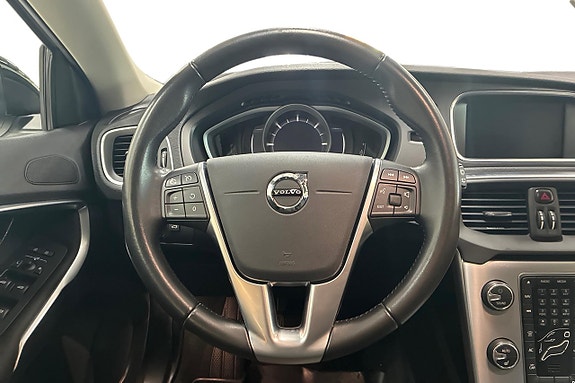 Volvo V40 Cross Country 15 of 25