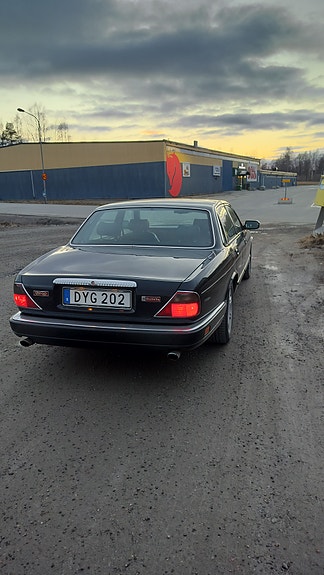 Jaguar Daimler 5 of 7