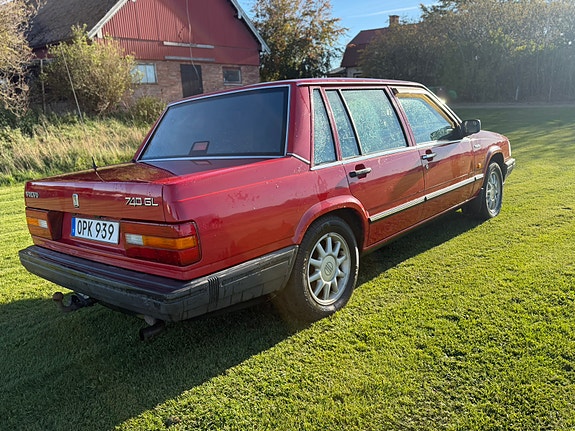 Volvo 740 4 of 9