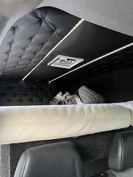 Volkswagen Crafter 35 6 of 6
