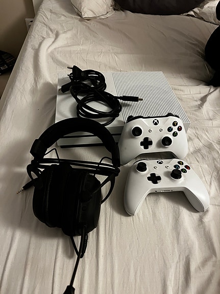 Product image 1 of 5