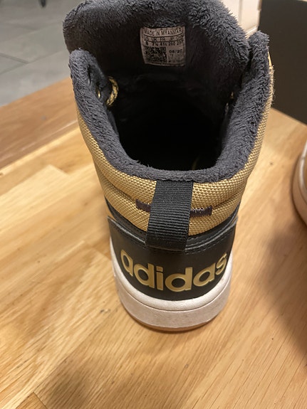 Product image 1 of 3
