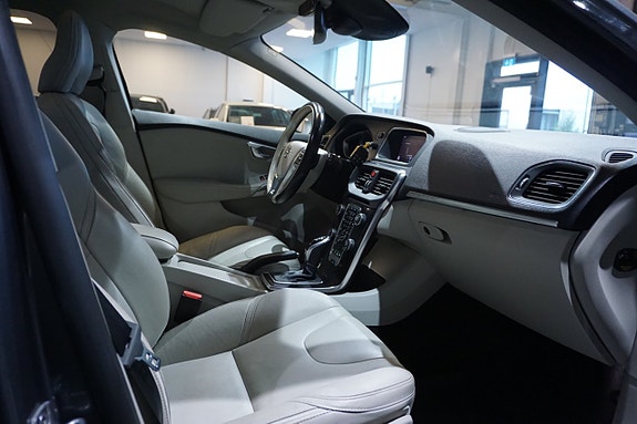 Volvo V40 Cross Country 19 of 20