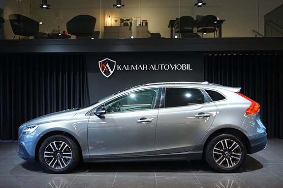 Volvo V40 Cross Country 3 of 20