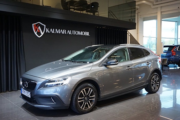 Volvo V40 Cross Country 4 of 20