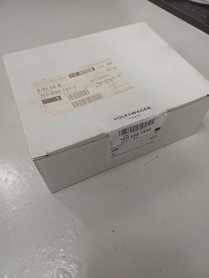 Product image 1 of 3