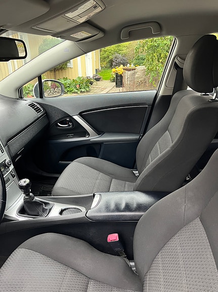 Toyota Avensis 5 of 7