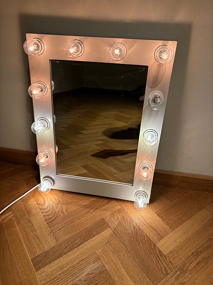 Product image 1 of 3