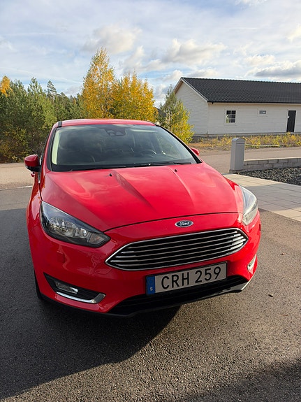 Ford Focus 2 of 7