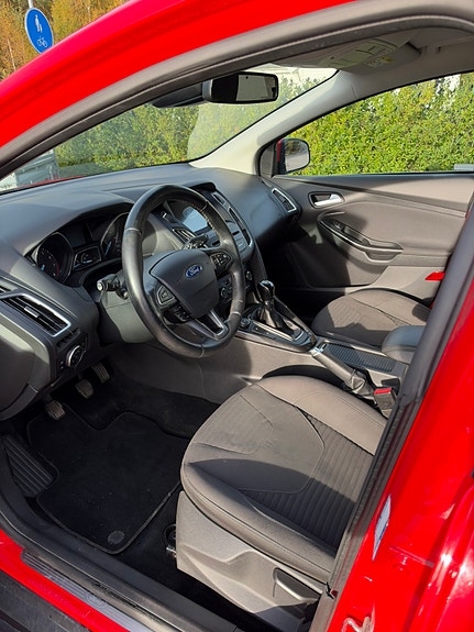 Ford Focus 3 of 7