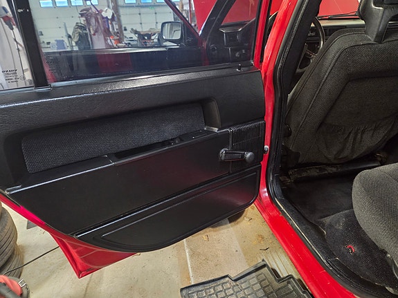 Volvo 740 5 of 11