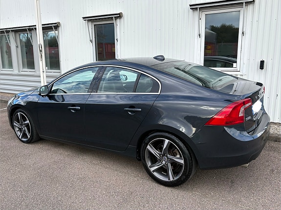 Volvo S60 3 of 8