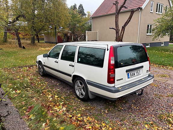 Volvo 850 3 of 8