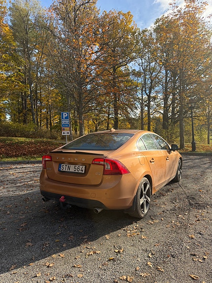 Volvo S60 3 of 8