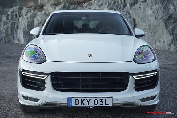 Porsche Cayenne GTS 4 of 30