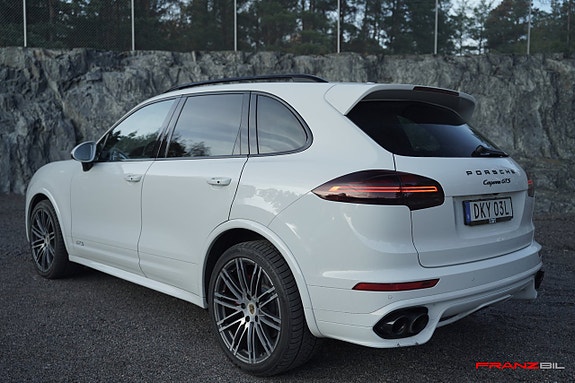 Porsche Cayenne GTS 5 of 30