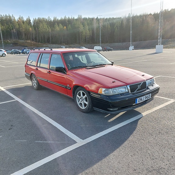 Volvo 740 2 of 5