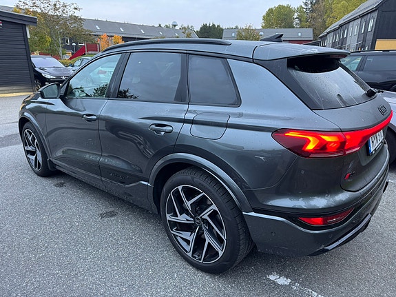Audi Q6 e-tron 3 of 26
