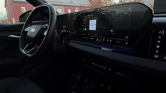 Audi Q6 e-tron 11 of 26