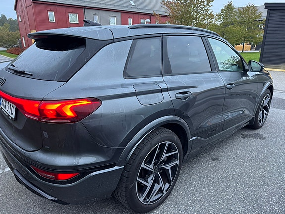 Audi Q6 e-tron 4 of 26