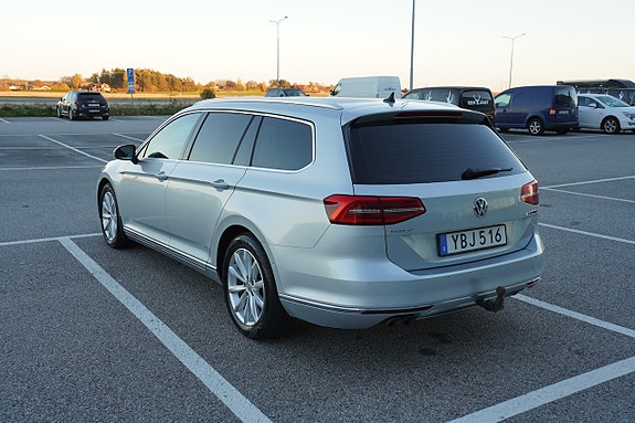 Volkswagen Passat 20 of 28