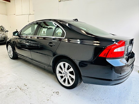 Volvo S80 4 of 7