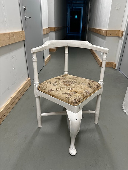 Product image 1 of 8