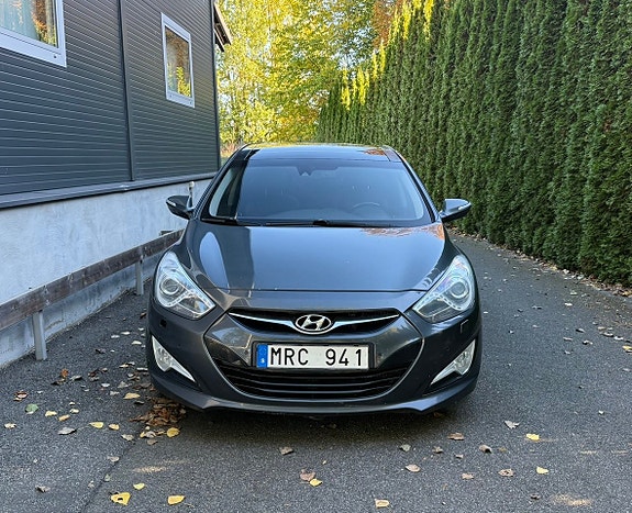 Hyundai i40 2 of 9