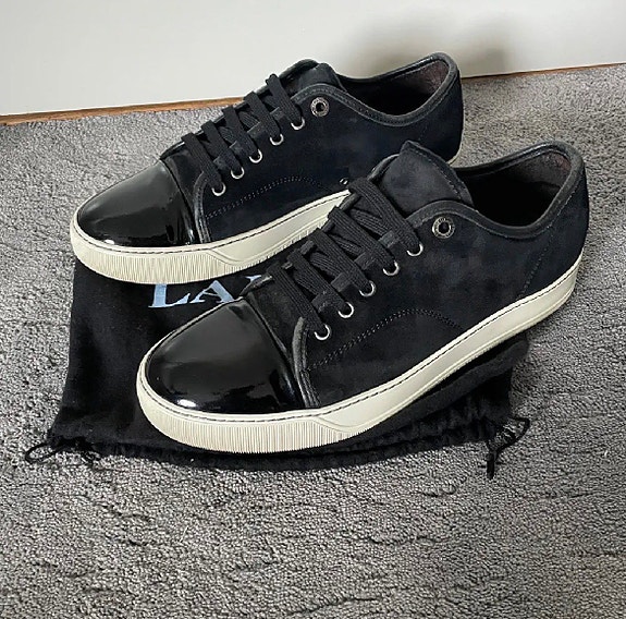 Product image 1 of 3