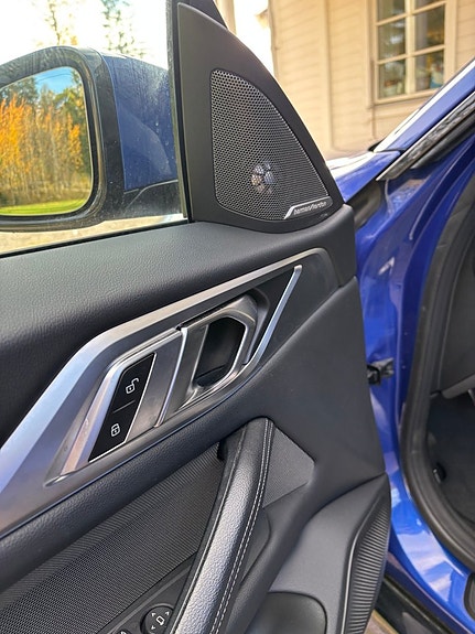 BMW i4 9 of 9