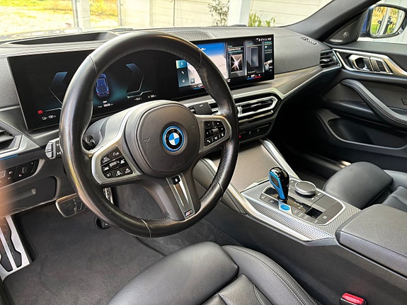 BMW i4 4 of 9