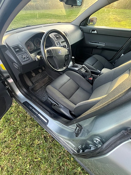 Volvo V50 6 of 6
