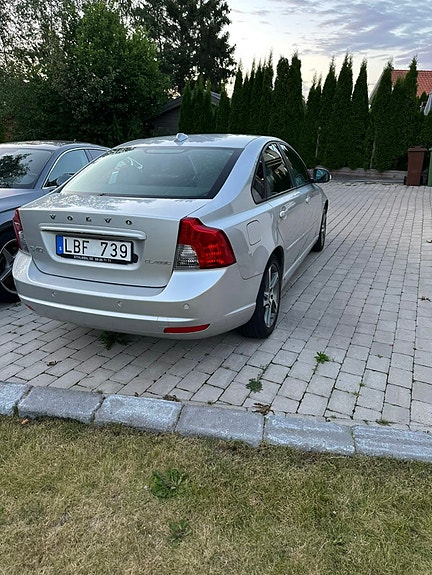 Volvo S40 4 of 5