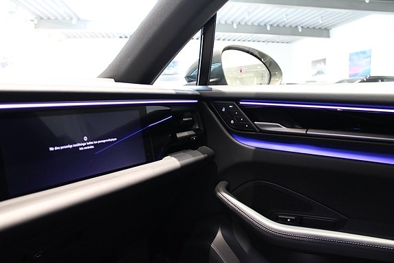 Porsche Macan 4S 13 of 18