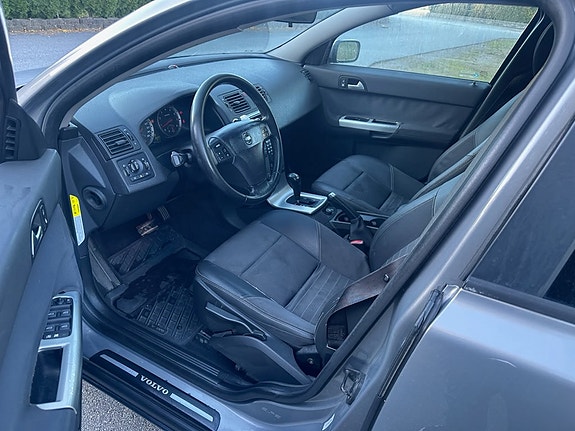 Volvo S40 7 of 11