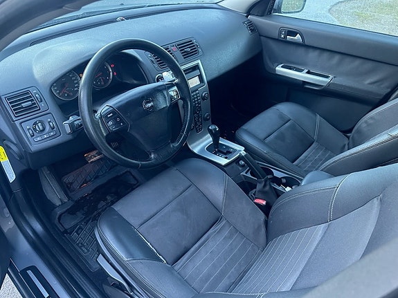 Volvo S40 6 of 11