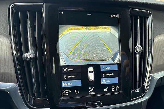Volvo V90 Cross Country 25 of 30