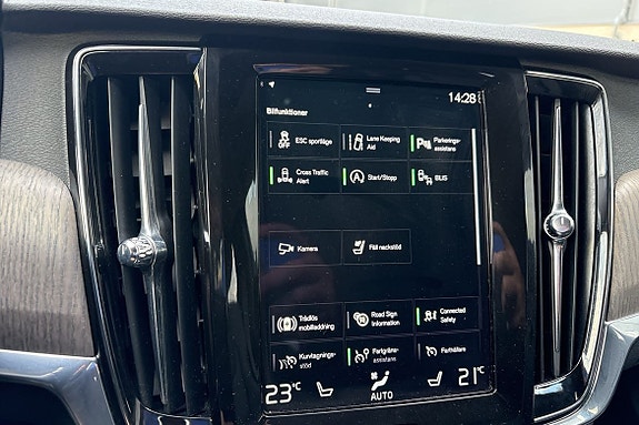 Volvo V90 Cross Country 27 of 30