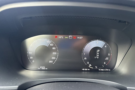 Volvo V90 Cross Country 22 of 30