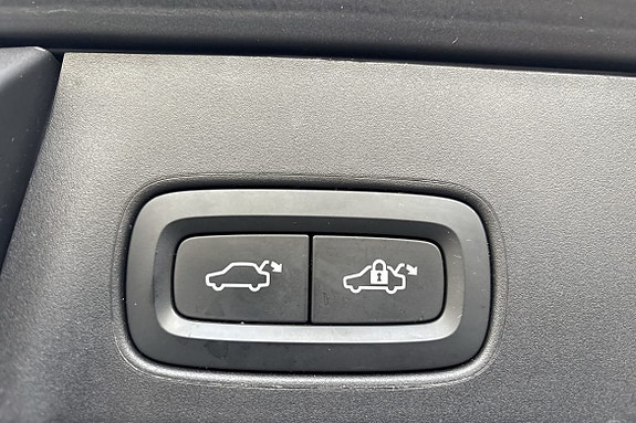 Volvo V90 Cross Country 15 of 30
