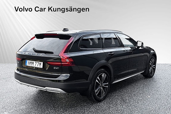 Volvo V90 Cross Country 5 of 30