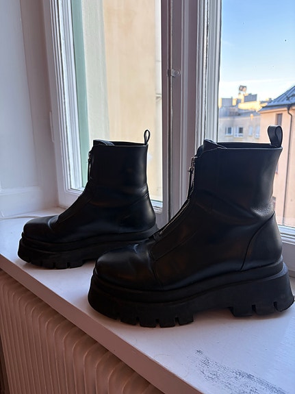 Product image 1 of 6