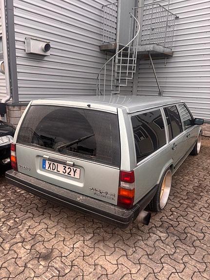 Volvo 740 2 of 10
