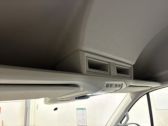 Volkswagen Crafter 35 19 of 24