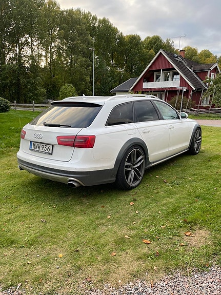 Audi A6 allroad 2 of 10